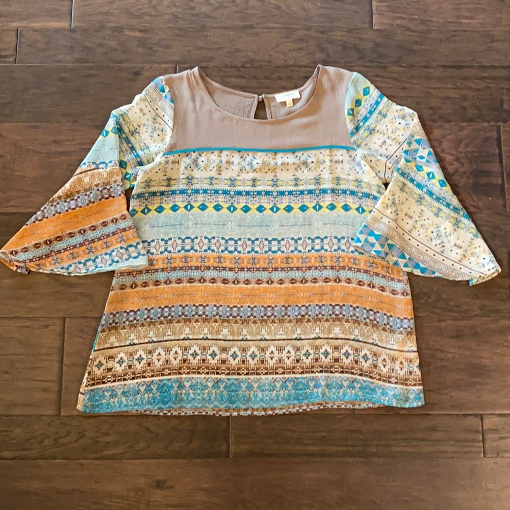 Cute patterned blouse